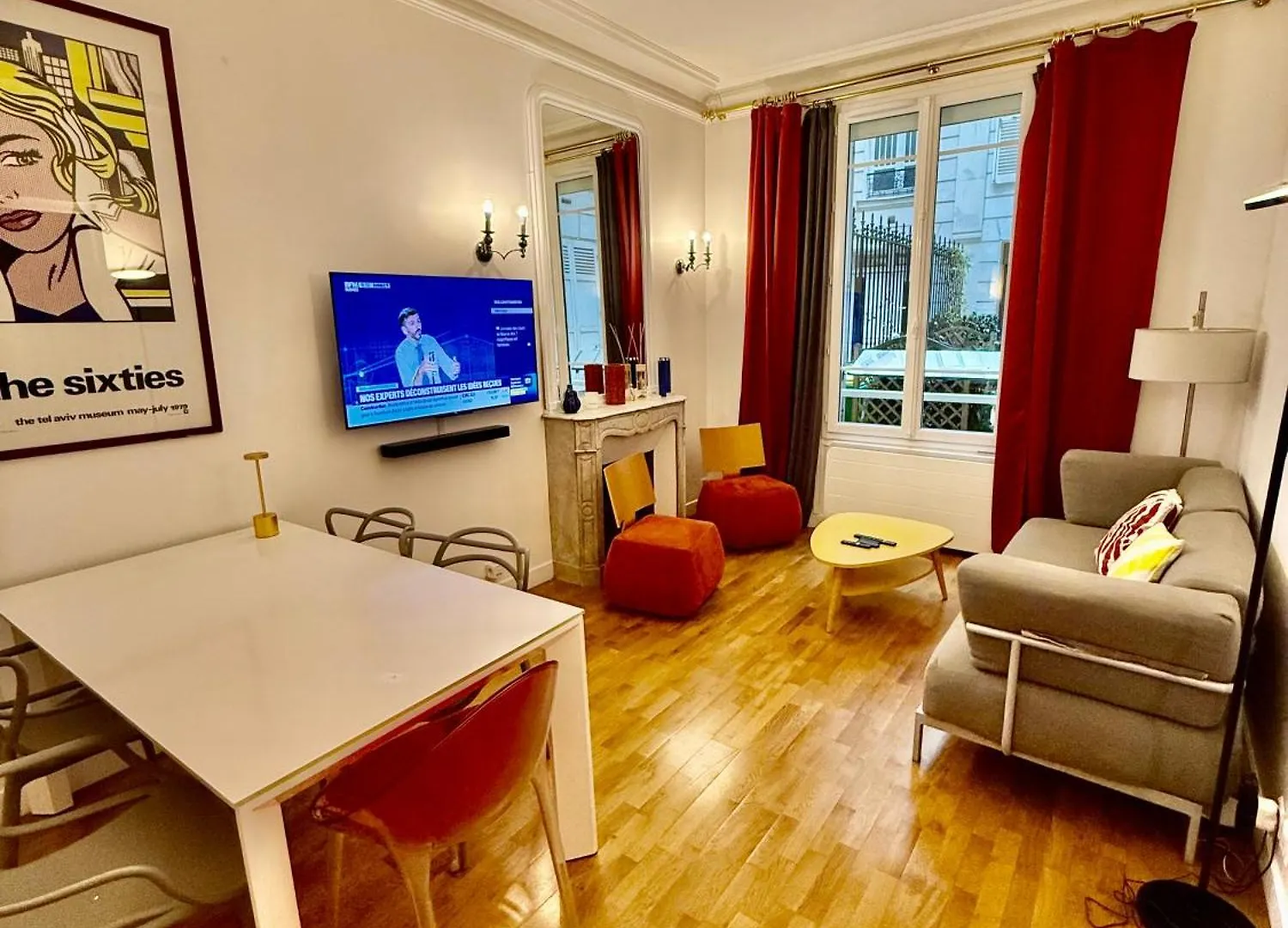 Apartment 2 Bedroom With Spacious Terrace Minutes From Champs Elysees Paris